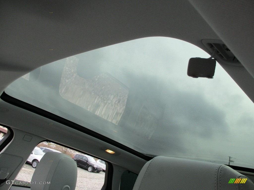 2017 Land Rover Range Rover Evoque SE Premium Sunroof Photo #118956923