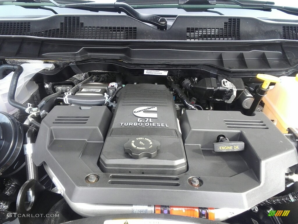 2017 Ram 4500 Tradesman Crew Cab 4x4 Chassis 6.7 Liter OHV 24-Valve Cummins Turbo-Diesel Inline 6 Cylinder Engine Photo #118957076