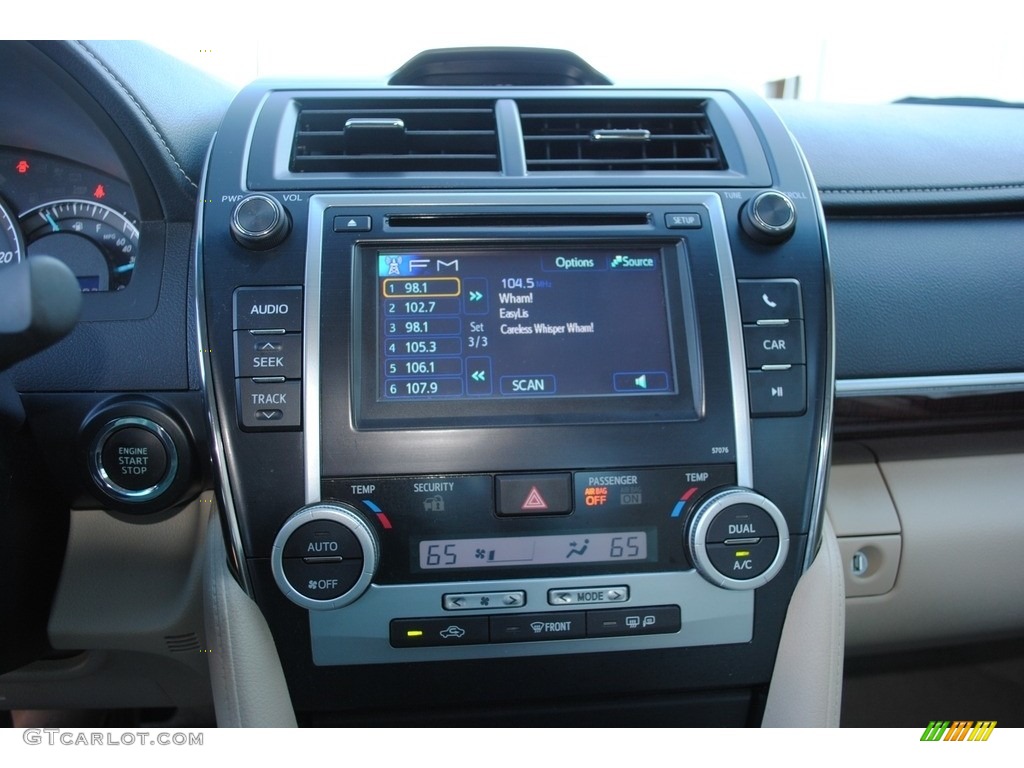 2014 Camry XLE - Super White / Ivory photo #16
