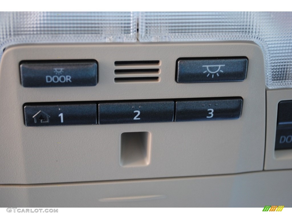 2014 Camry XLE - Super White / Ivory photo #21