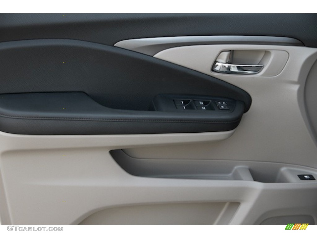 2016 Pilot LX - Black Forest Pearl / Beige photo #7