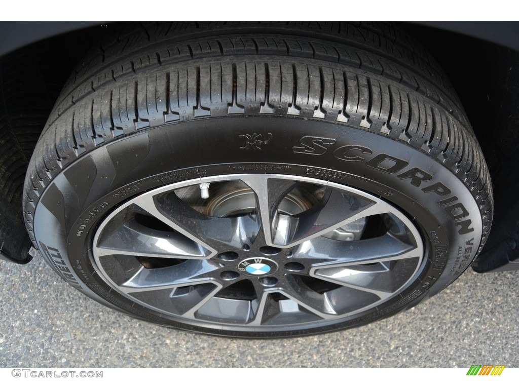 2017 X5 xDrive35i - Jet Black / Black photo #34