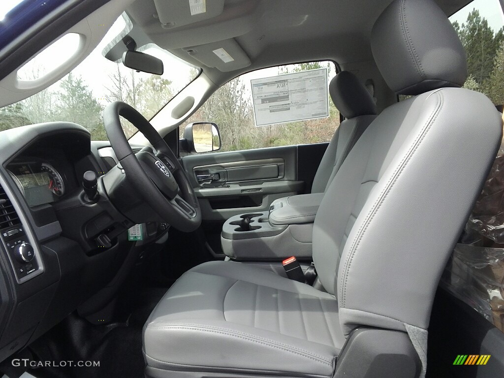 2017 Ram 3500 Tradesman Regular Cab 4x4 Chassis Front Seat Photos