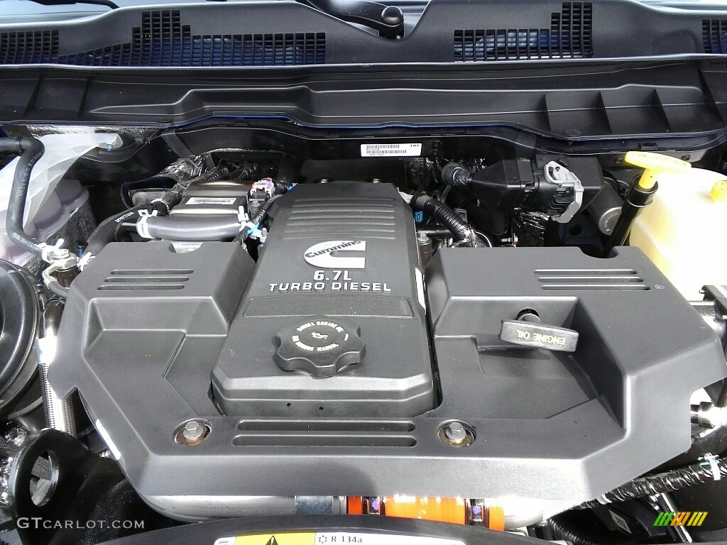 2017 Ram 3500 Tradesman Regular Cab 4x4 Chassis Engine Photos