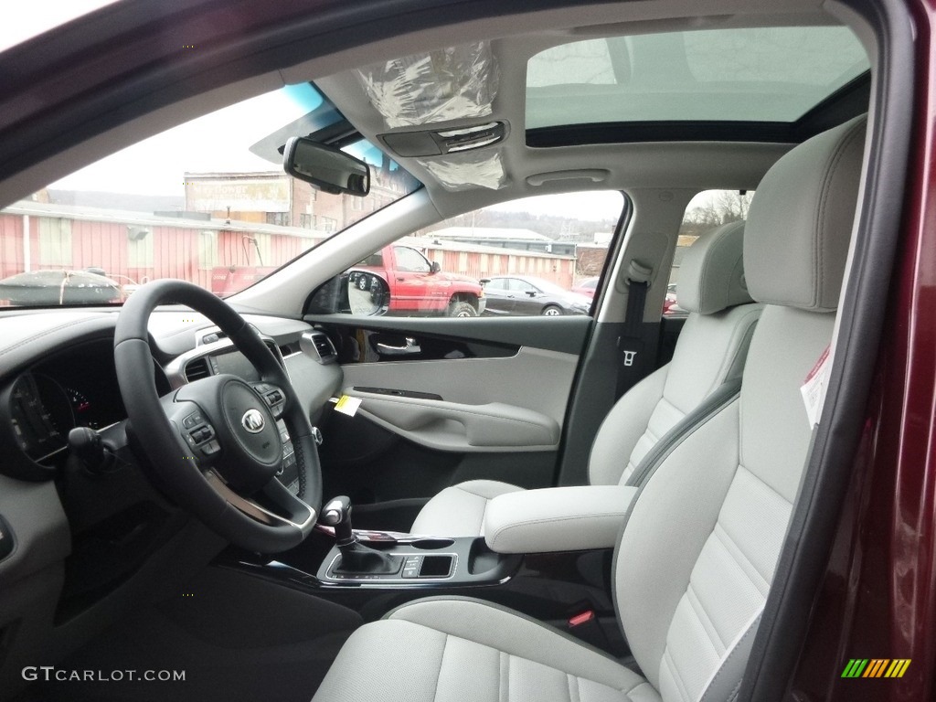 2017 Kia Sorento SXL V6 AWD Front Seat Photos