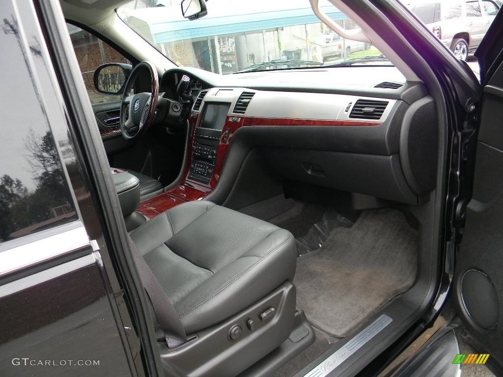 2011 Escalade Luxury AWD - Black Raven / Ebony/Ebony photo #22