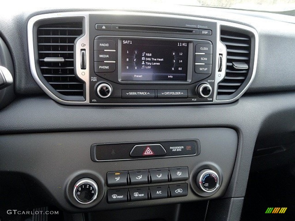 2017 Sportage LX AWD - Mineral Silver / Black photo #16