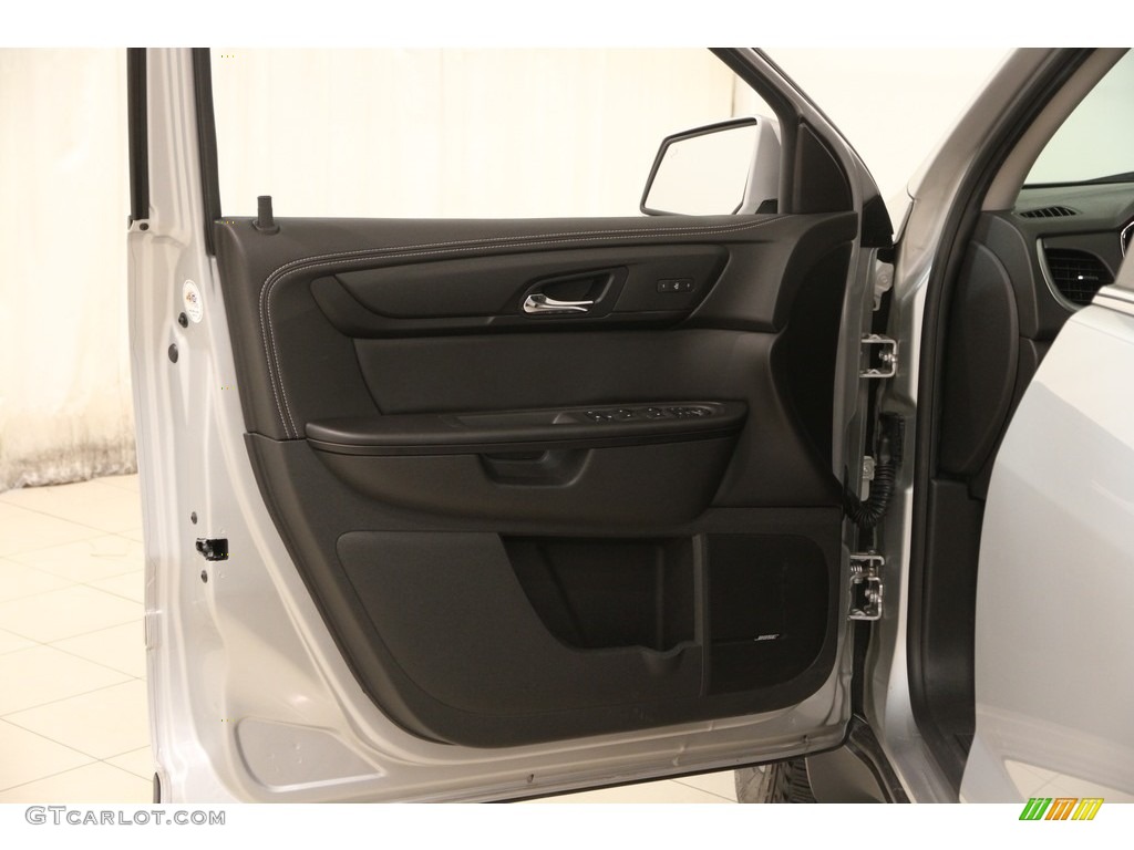 2017 Traverse LT - Silver Ice Metallic / Ebony photo #4