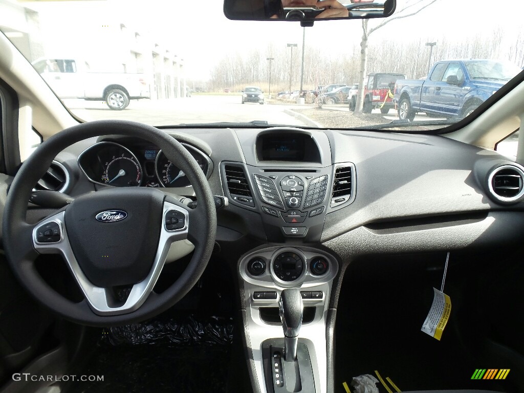 2017 Fiesta SE Hatchback - Shadow Black / Charcoal Black photo #5