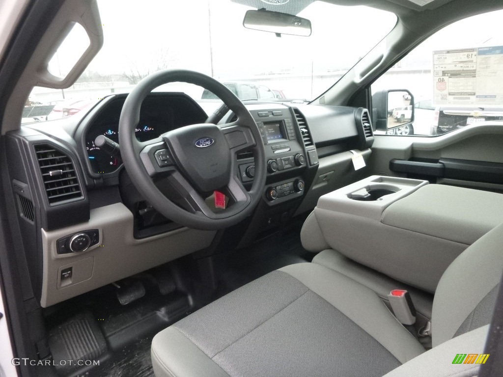 2017 F150 XL Regular Cab 4x4 - Oxford White / Earth Gray photo #13