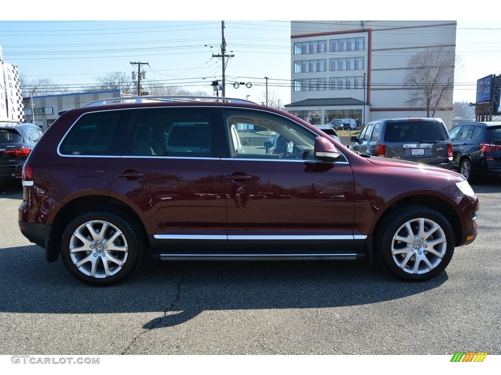 2008 Touareg 2 V8 - Cranberry Red Metallic / Pure Beige photo #2