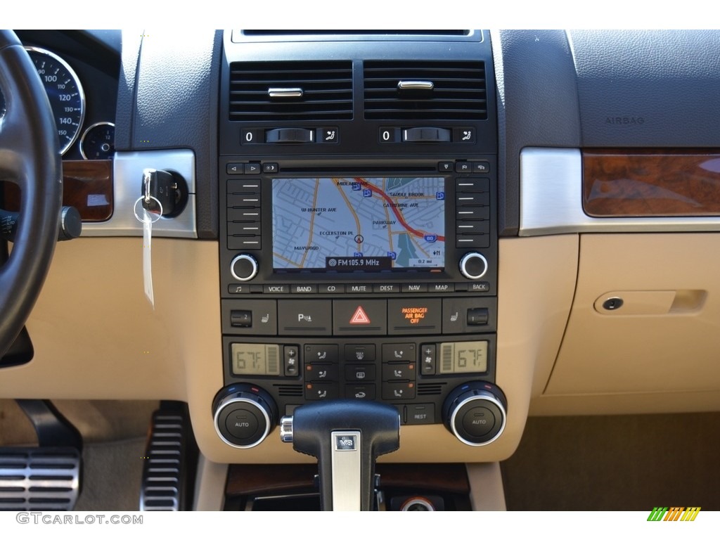 2008 Touareg 2 V8 - Cranberry Red Metallic / Pure Beige photo #17