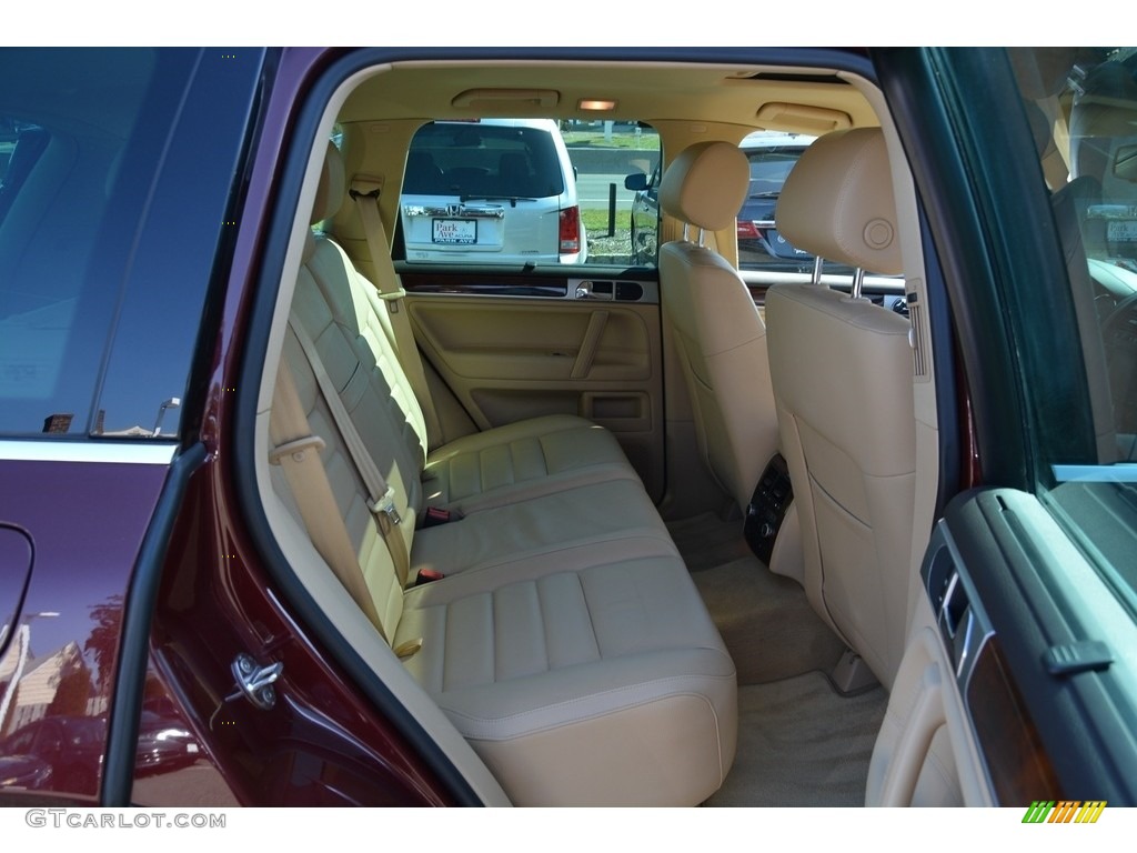 2008 Touareg 2 V8 - Cranberry Red Metallic / Pure Beige photo #27