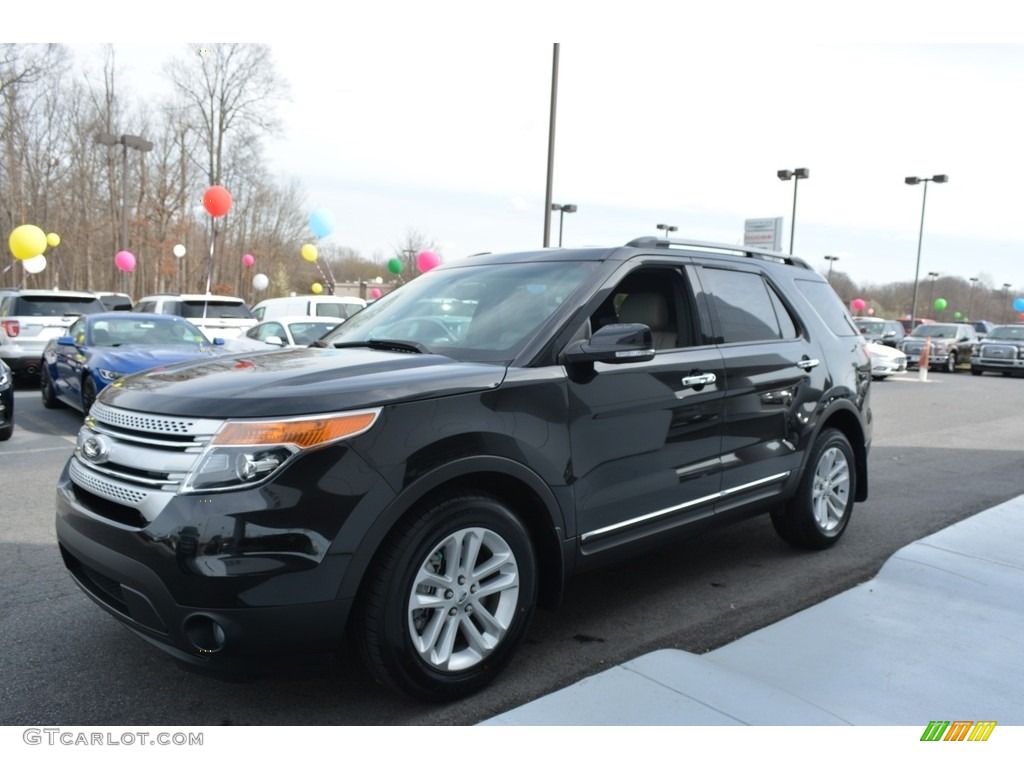 2014 Explorer XLT - Sterling Gray / Medium Light Stone photo #6
