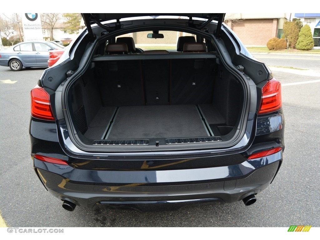 2017 BMW X4 M40i Trunk Photos