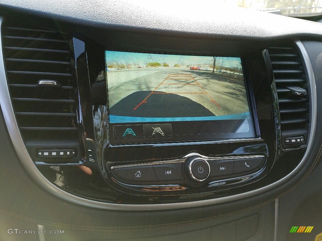 2017 Trax LS - Silver Ice Metallic / Jet Black photo #10