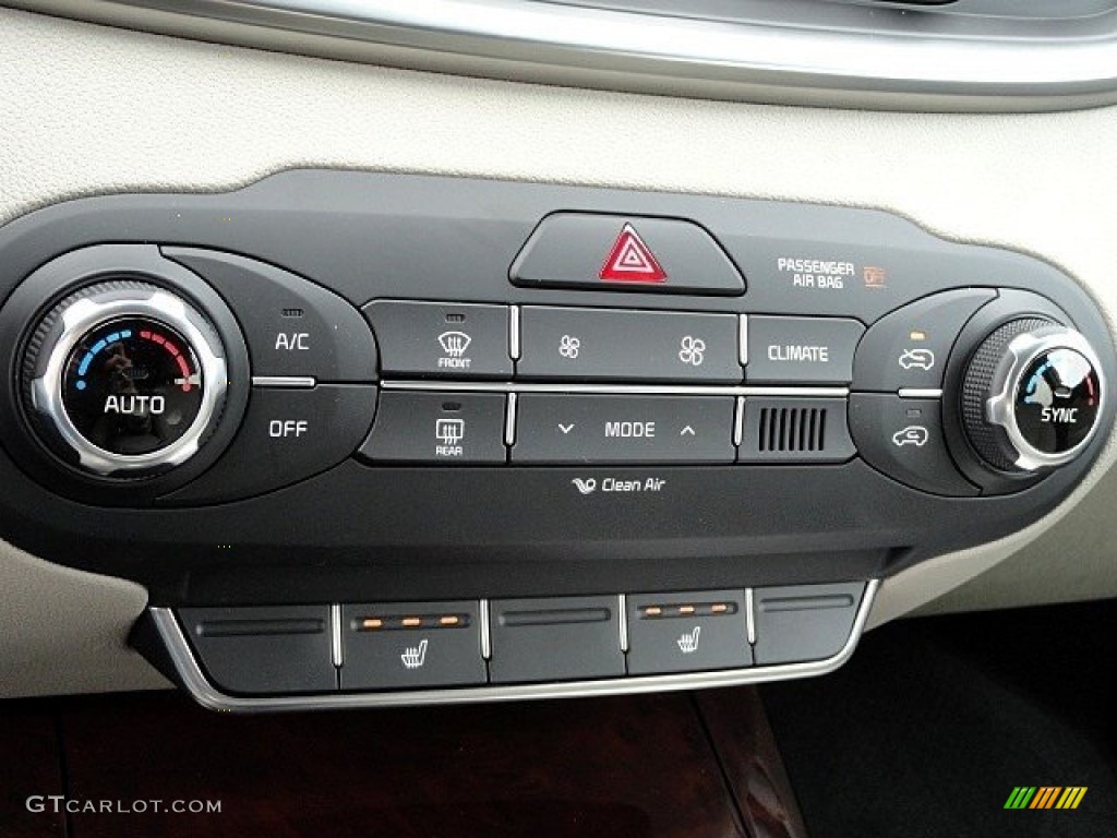 2017 Kia Sorento EX AWD Controls Photo #118991706