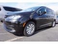 Brilliant Black Crystal Pearl - Pacifica Touring Photo No. 1