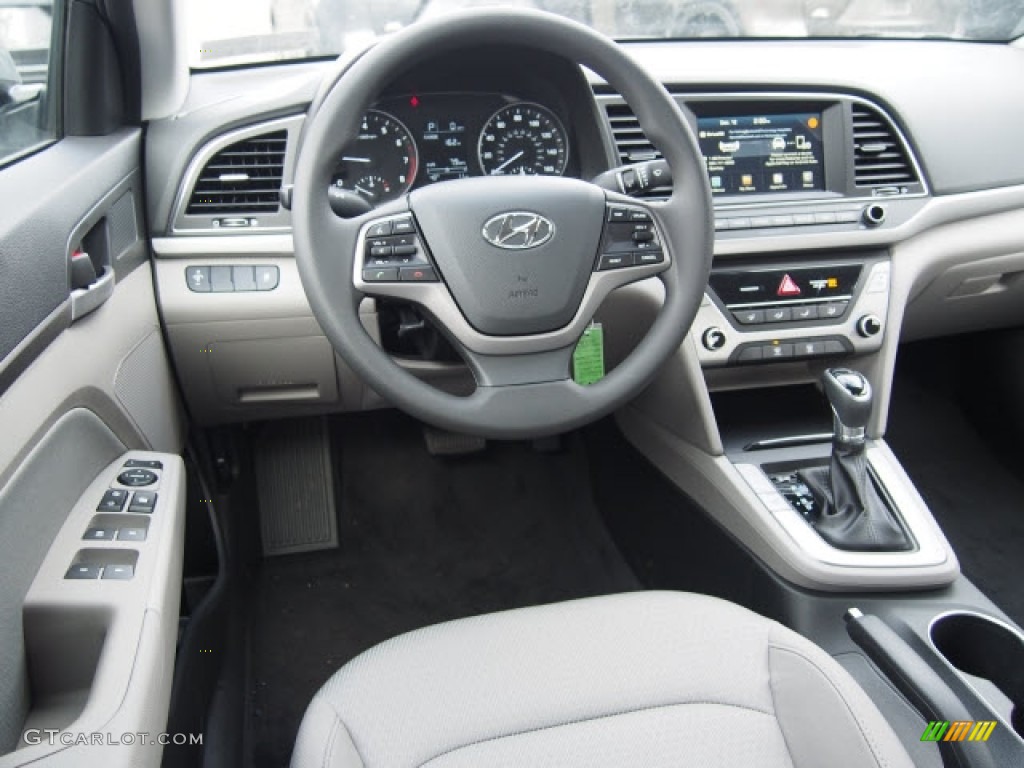 2017 Elantra SE - Gray / Black photo #6