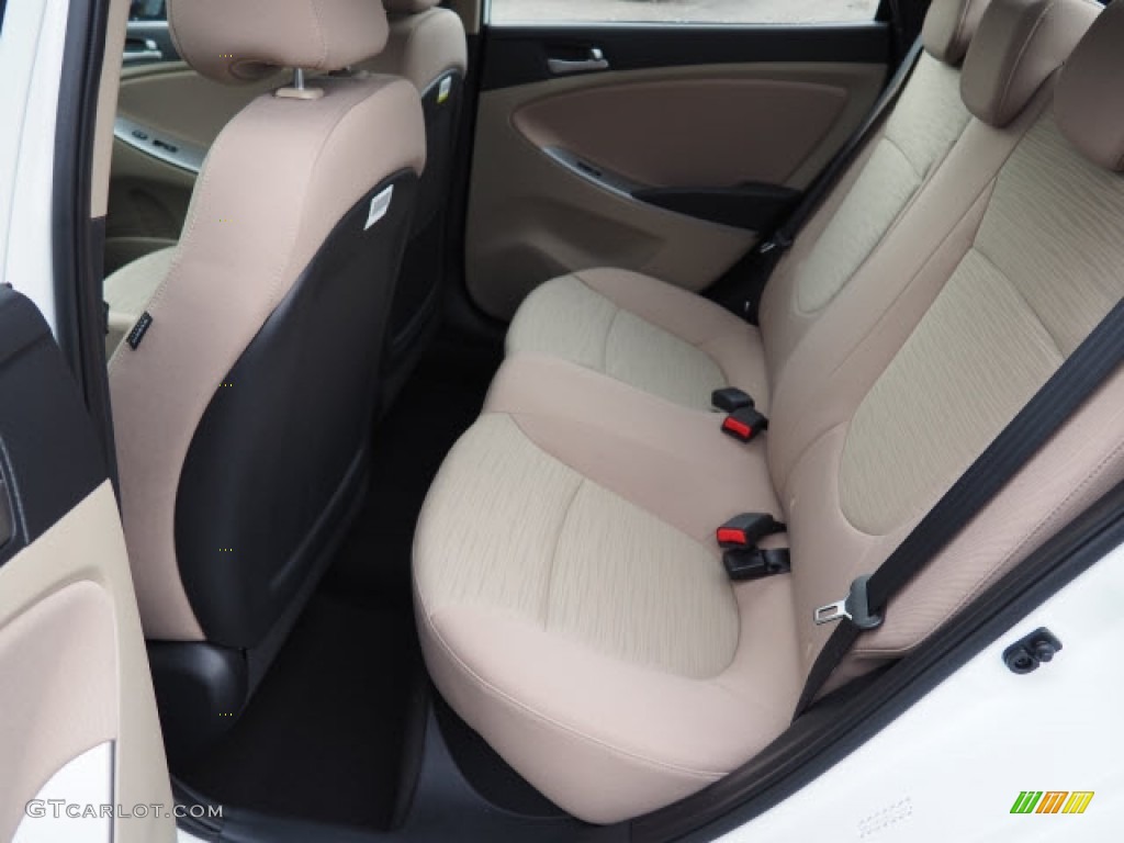 2017 Accent SE Sedan - Century White / Beige photo #5