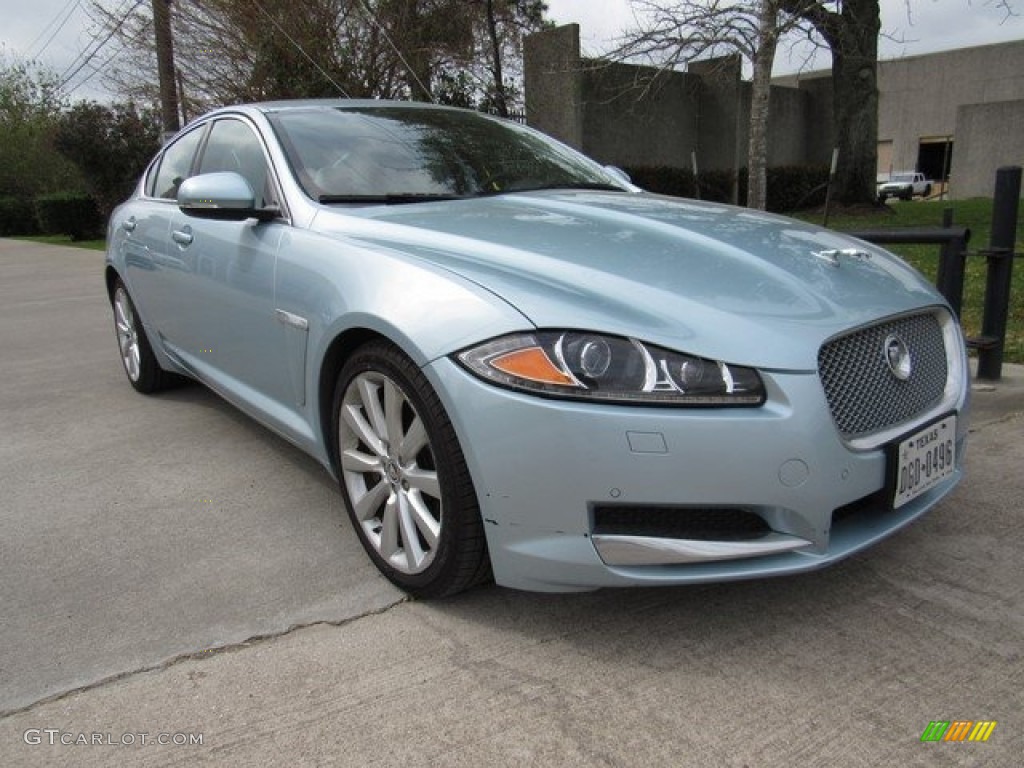 2013 XF 3.0 - Crystal Blue Metallic / Dove/Warm Charcoal photo #2