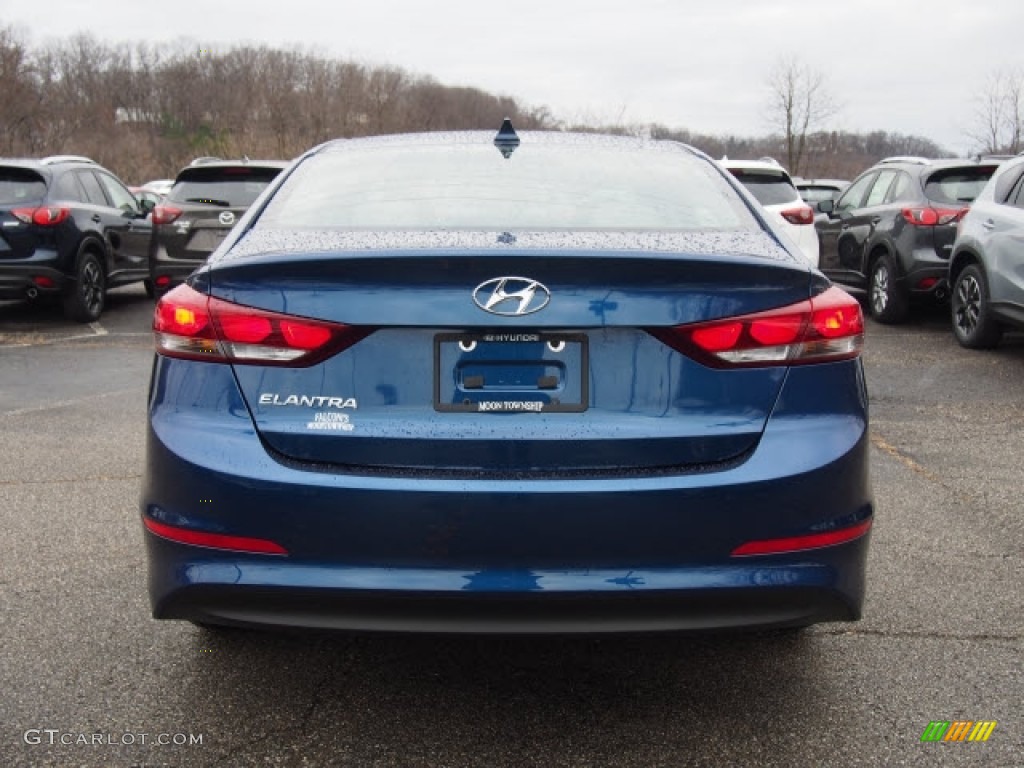2017 Elantra SE - Lakeside Blue / Gray photo #3