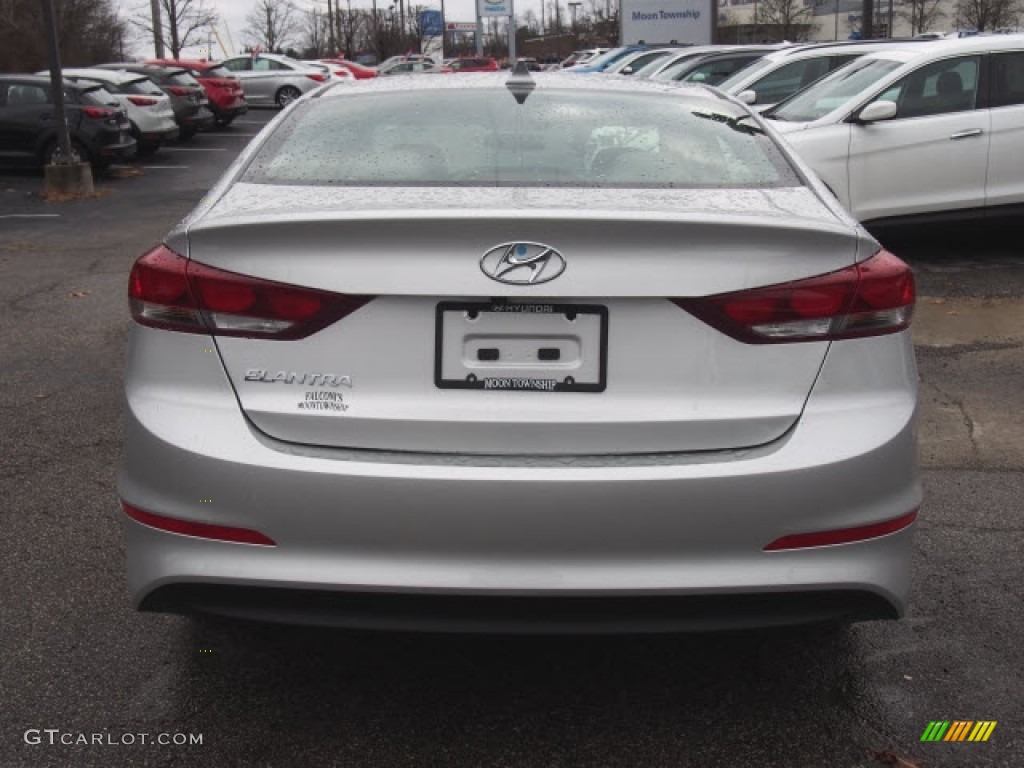 2017 Elantra SE - Silver / Gray photo #3