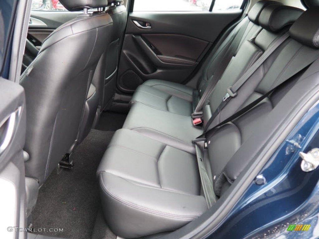2017 Mazda MAZDA3 Touring 5 Door Rear Seat Photo #118997811