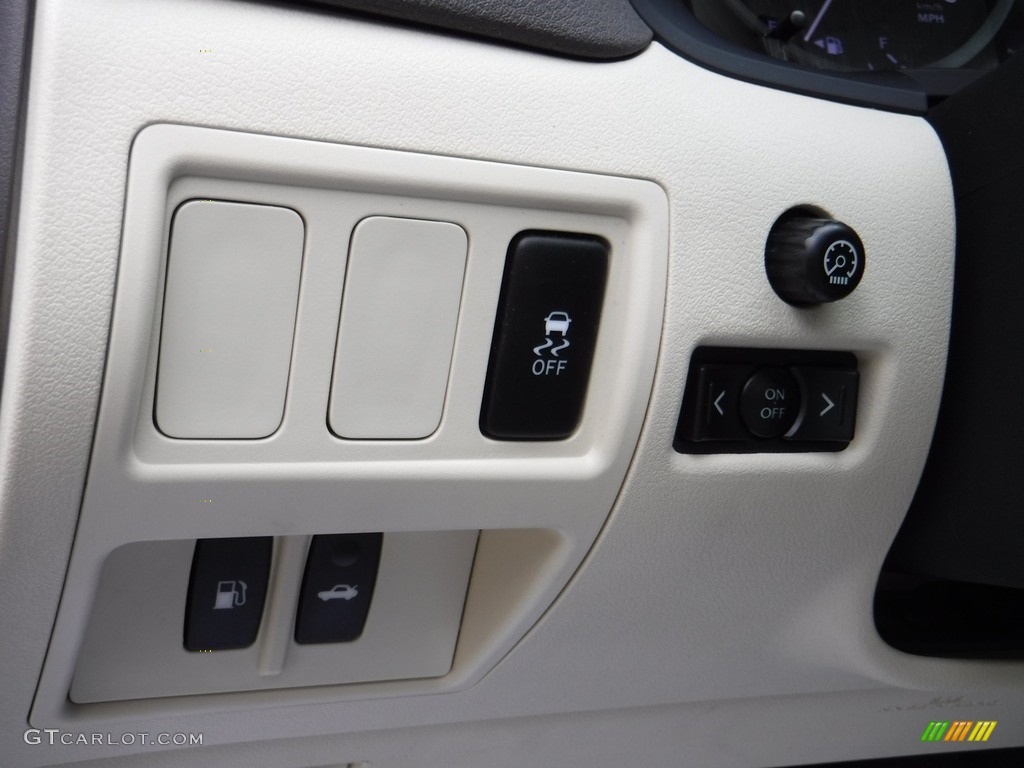 2012 IS 250 AWD - Cerulean Blue / Ecru photo #15