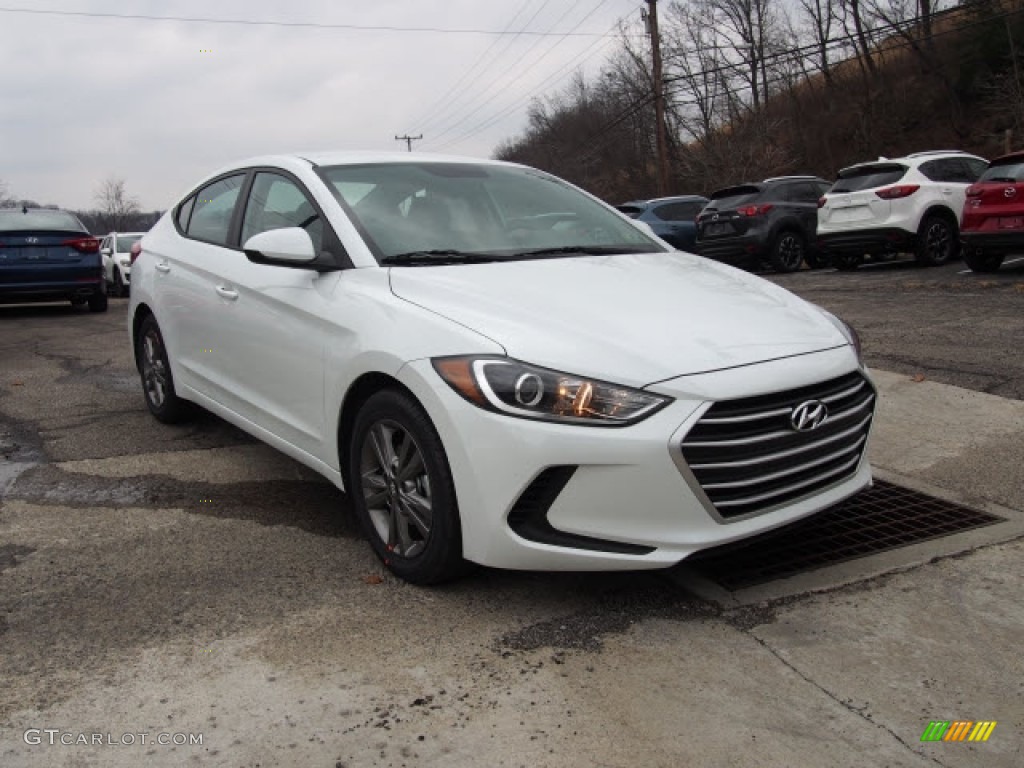 White Hyundai Elantra