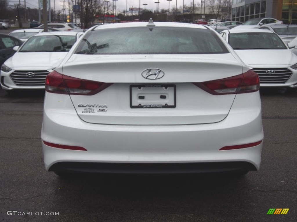 2017 Elantra SE - White / Gray photo #3
