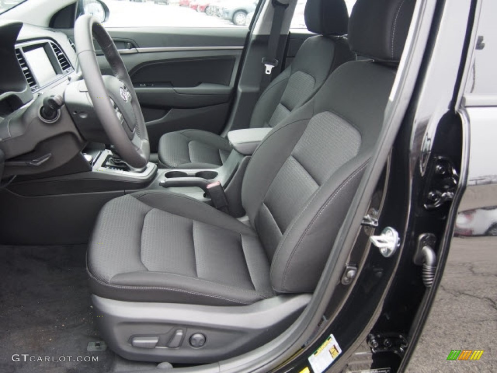 2017 Elantra Value Edition - Black / Black photo #4