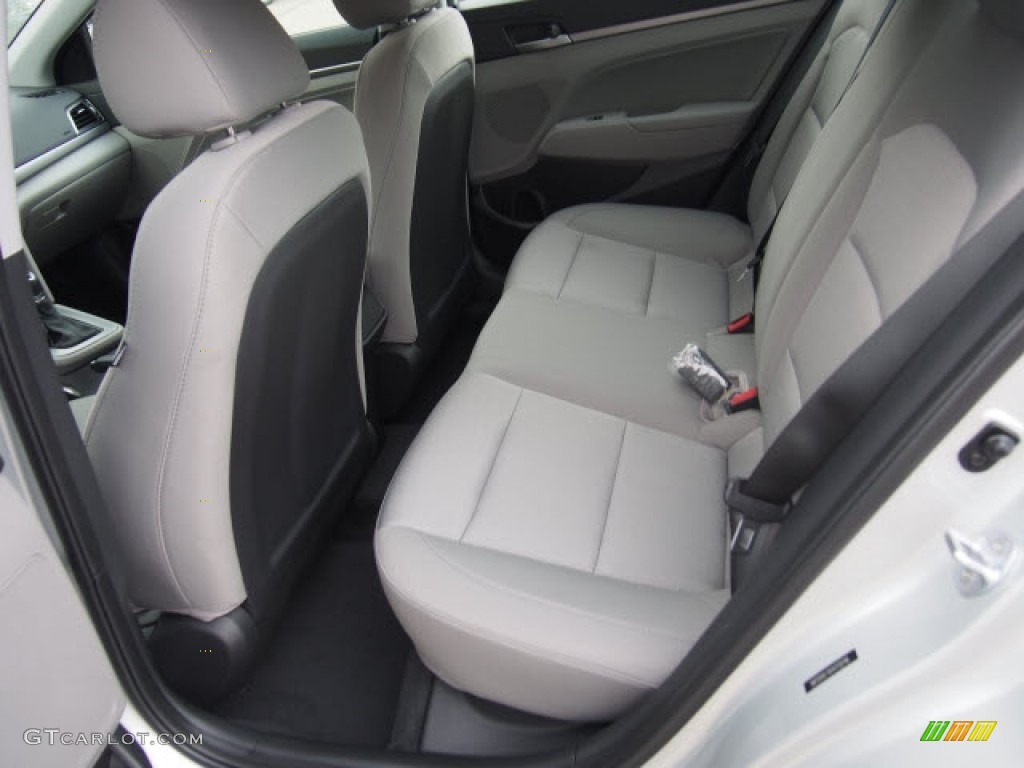 2017 Elantra SE - Silver / Black photo #6
