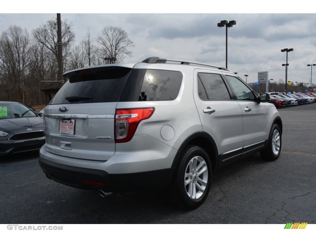 2015 Explorer XLT - Ingot Silver / Charcoal Black photo #3