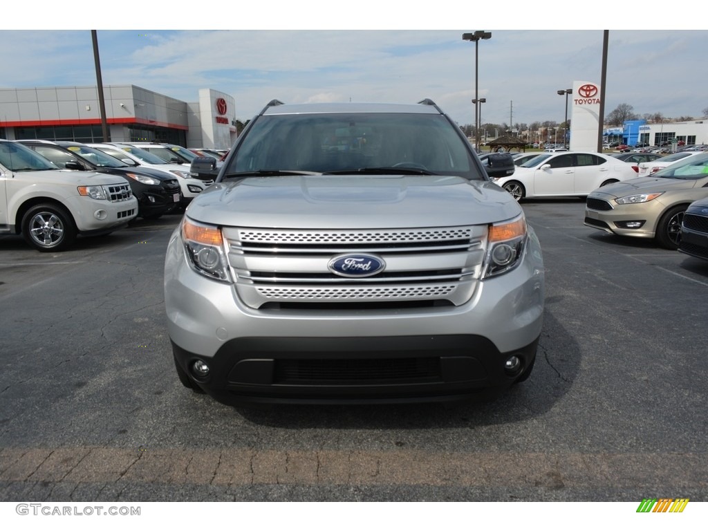 2015 Explorer XLT - Ingot Silver / Charcoal Black photo #7