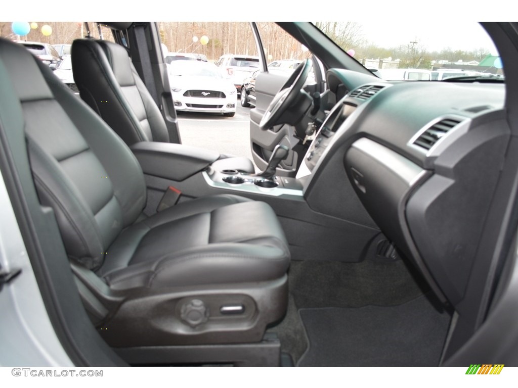 2015 Explorer XLT - Ingot Silver / Charcoal Black photo #15