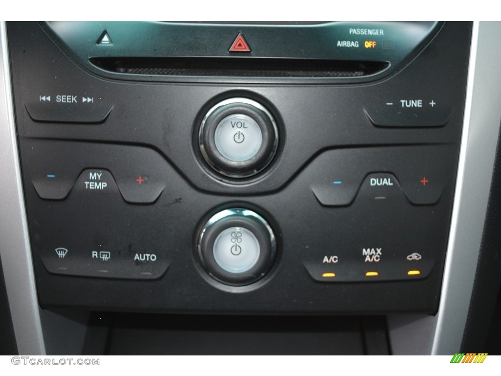 2015 Explorer XLT - Ingot Silver / Charcoal Black photo #19