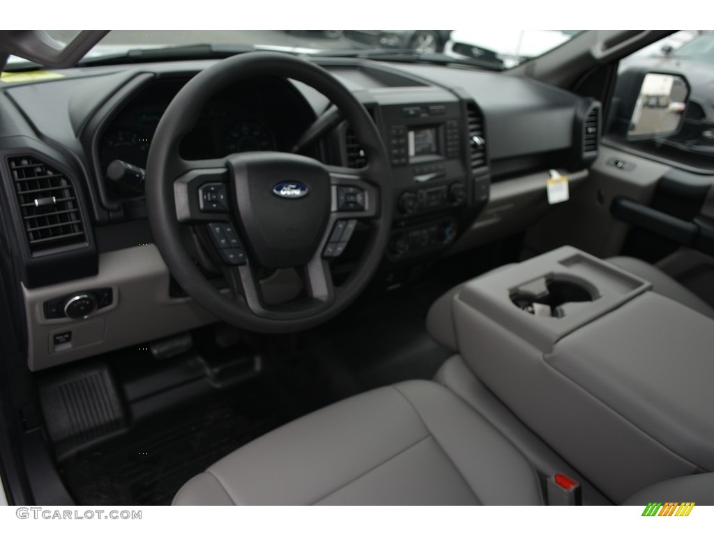 2017 F150 XL Regular Cab - Oxford White / Earth Gray photo #9