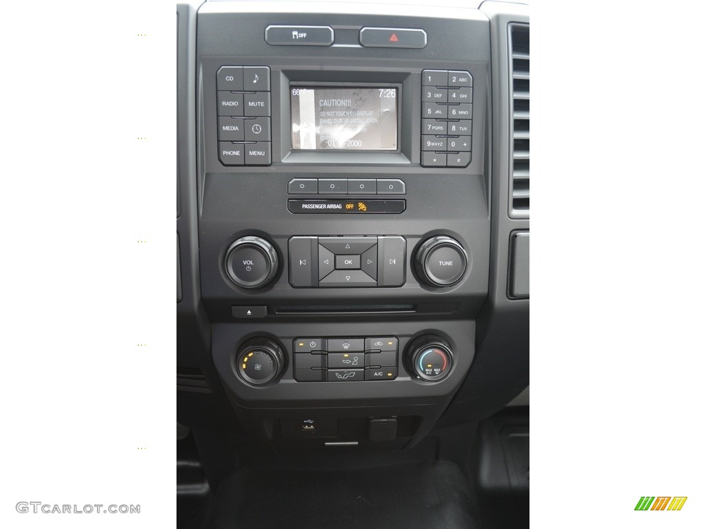 2017 F150 XL Regular Cab - Oxford White / Earth Gray photo #10