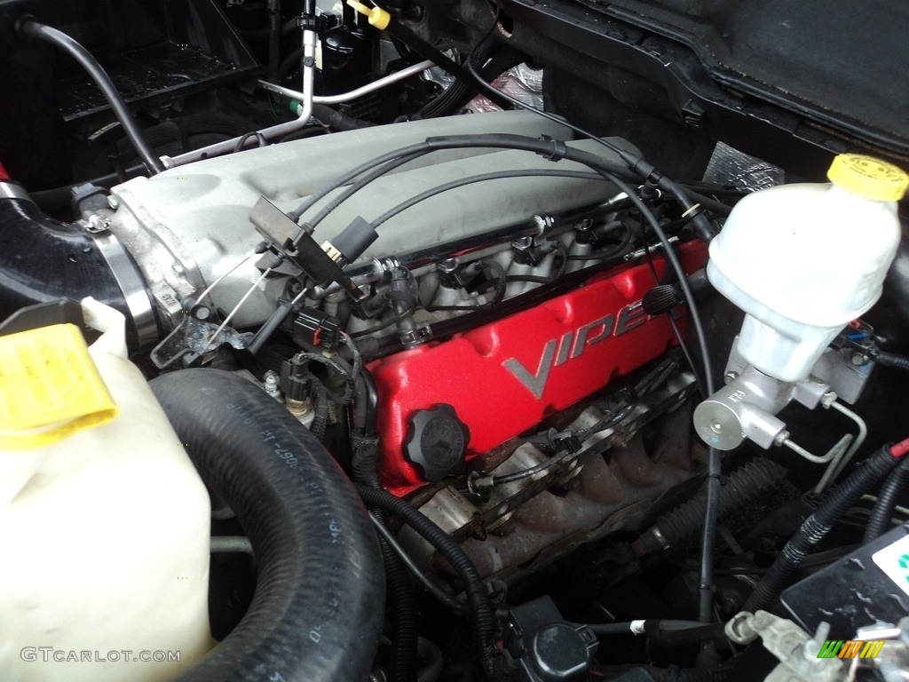 2005 Dodge Ram 1500 SRT-10 Quad Cab Engine Photos