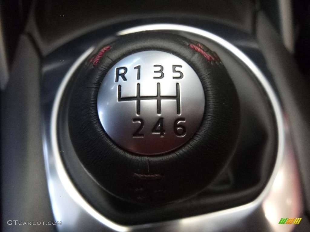 2017 Mazda MX-5 Miata RF Club Transmission Photos