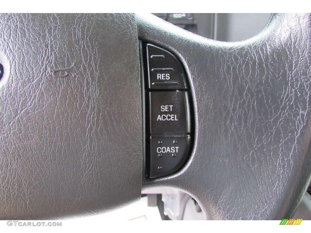 2013 E Series Van E250 Cargo - Black / Medium Flint photo #22