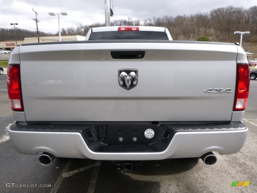 2017 1500 Express Quad Cab 4x4 - Bright Silver Metallic / Black/Diesel Gray photo #4
