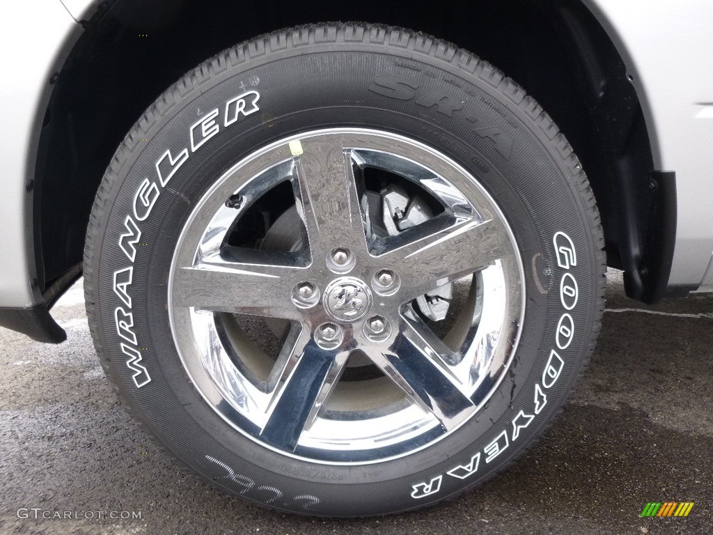 2017 1500 Express Quad Cab 4x4 - Bright Silver Metallic / Black/Diesel Gray photo #10