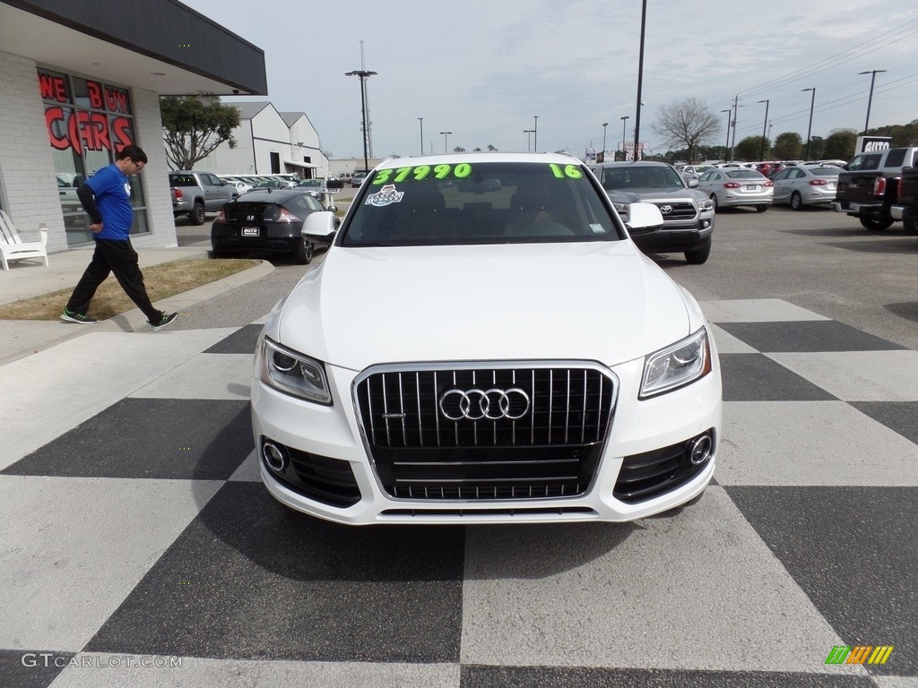 2016 Q5 2.0 TFSI Premium Plus quattro - Ibis White / Chestnut Brown photo #2