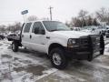 Oxford White - F350 Super Duty XL Crew Cab 4x4 Photo No. 2