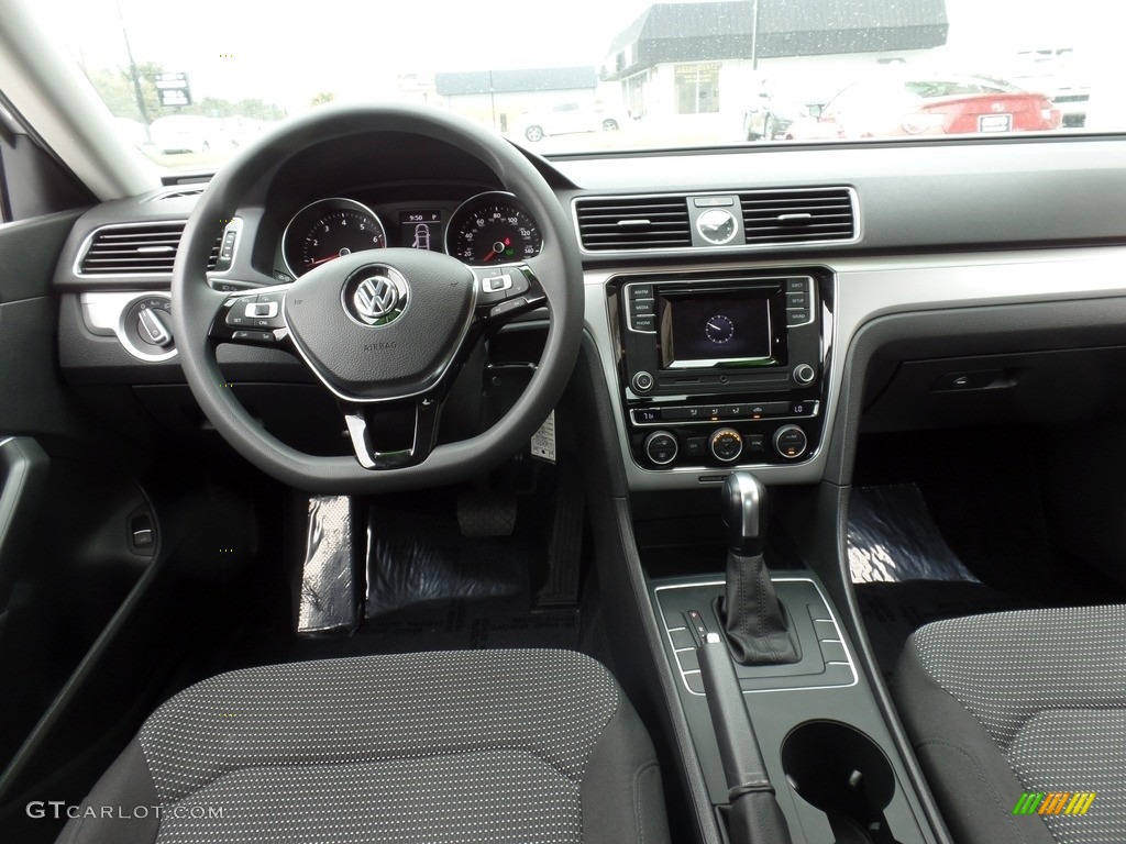 2016 Volkswagen Passat S Sedan Titan Black Dashboard Photo #119035701