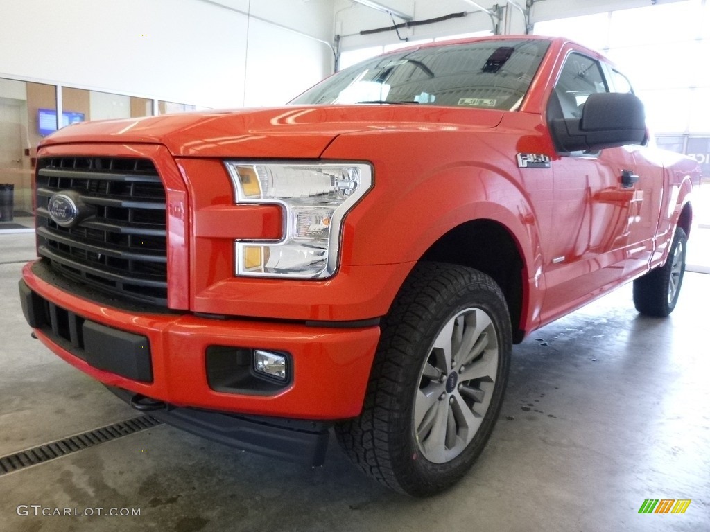 2017 F150 XL SuperCab 4x4 - Race Red / Black photo #4