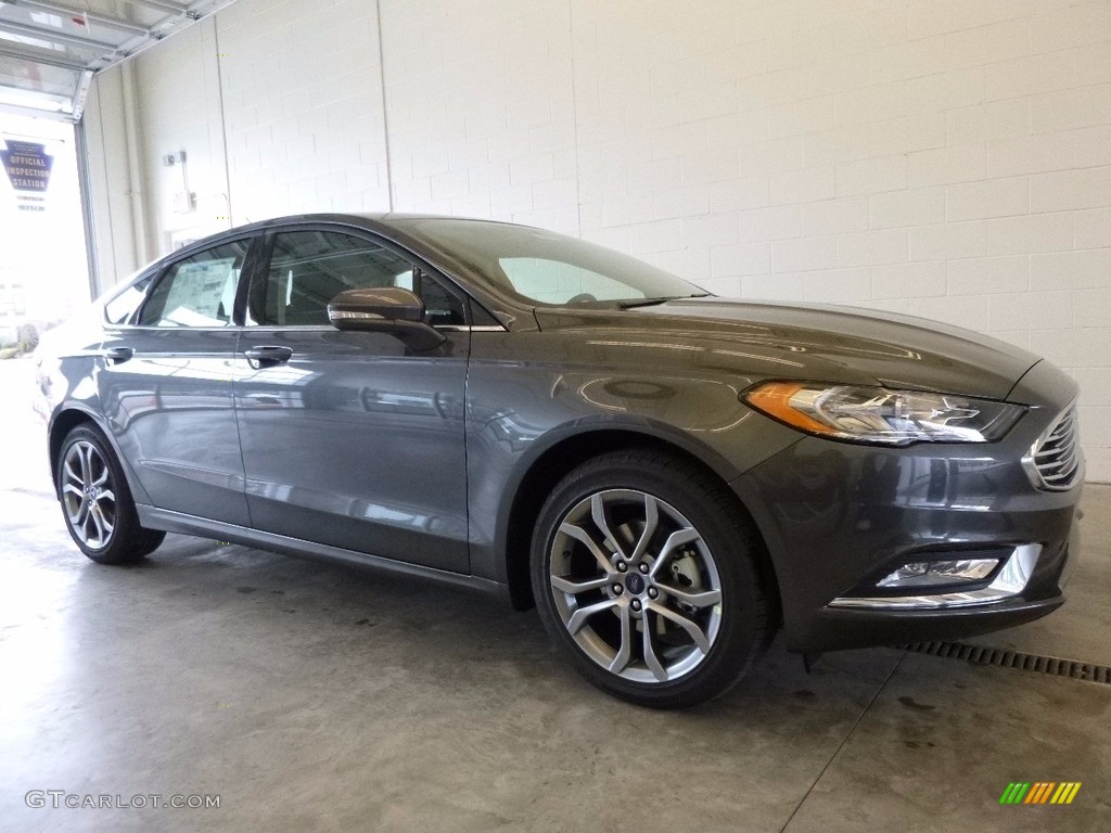 2017 Fusion SE AWD - Magnetic / Ebony photo #1