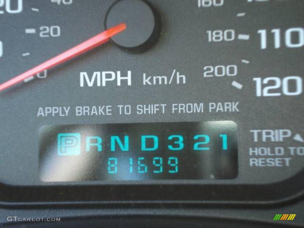 2004 Impala LS - Medium Gray Metallic / Medium Gray photo #15